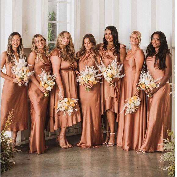 Show Me Your MuMu Faith Maxi Dress in Copper Luxe Satin Size Small - Picture 11 of 13